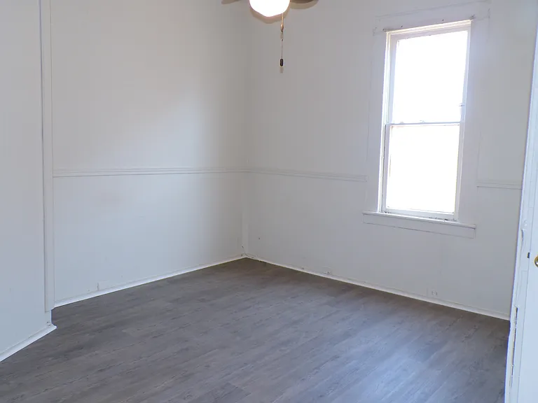 1734 Lee Ave SW — Photo 9
