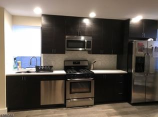 73 Ferry St, Newark, NJ 07105