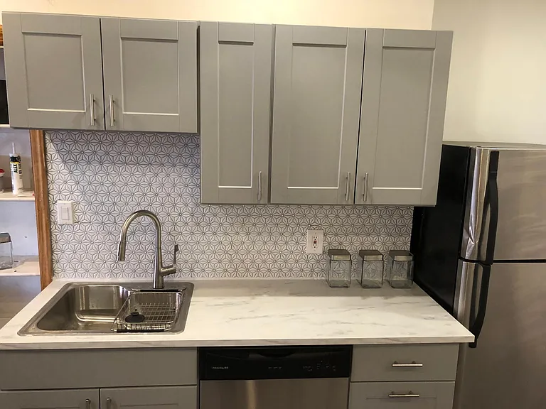185 Home St #1/2 — Photo 6