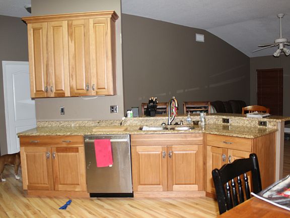 3rd image of 826 Breezy Lake Way
