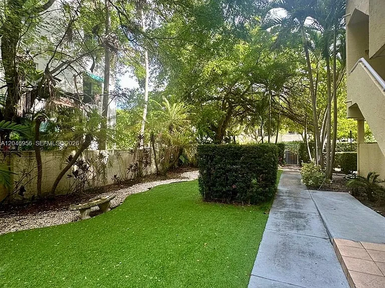 5839 SW 74th Ter #104 — Photo 24