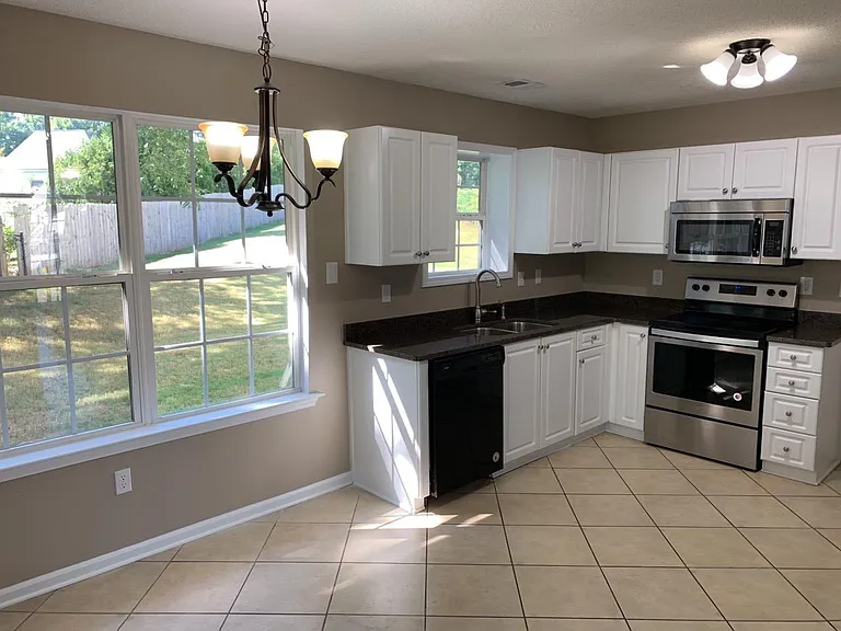 117 Ashby Cross Ct — Photo 2