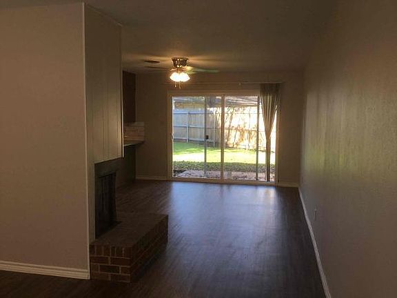 5th image of 2711 Bellaire Ct