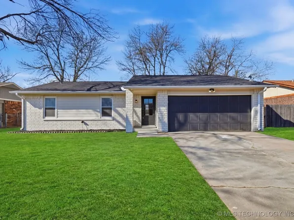 7806 N 121st Ave E, Owasso, OK 74055