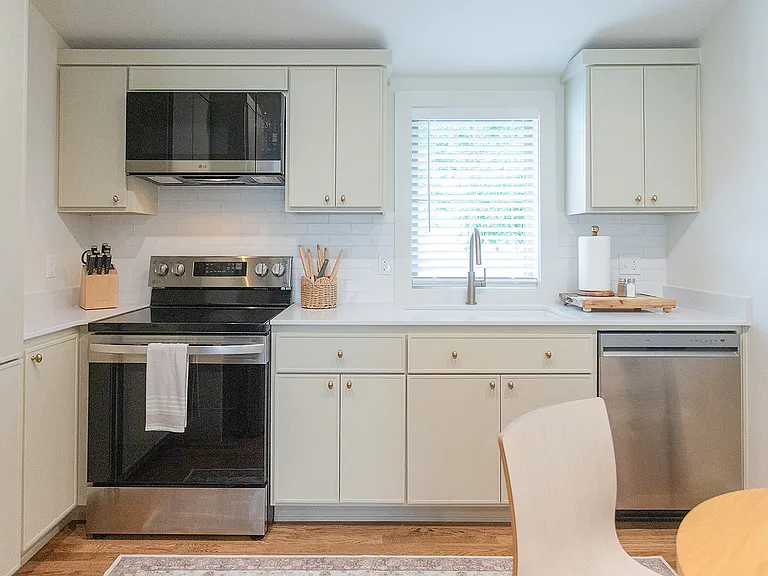245 S 2nd St #201 — Photo 13