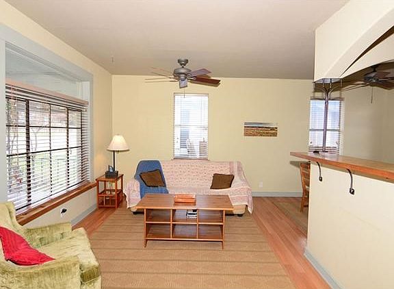 Open floor plan allows for easy entertaining.