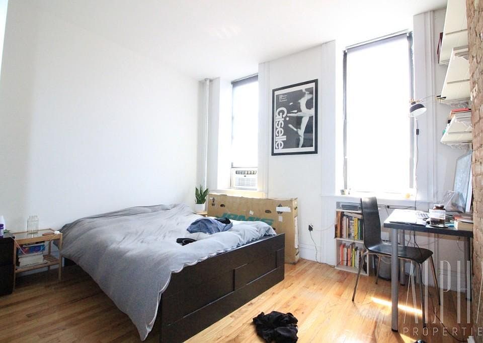1st image of 633 E 6th St #9