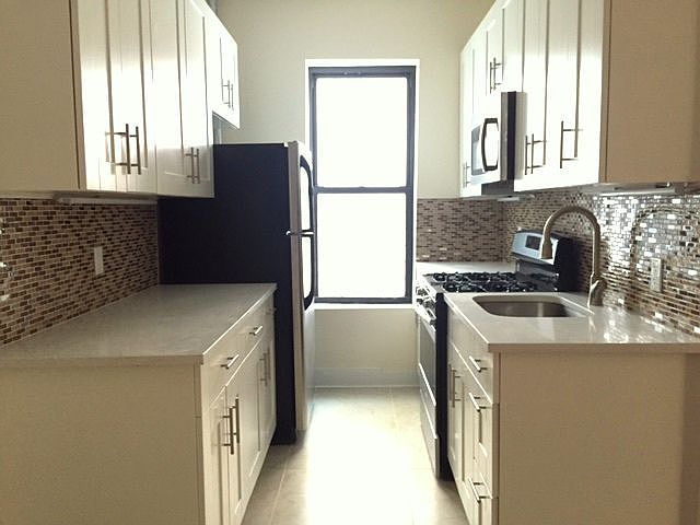 1st image of 49 Clarkson Ave APT 3H
