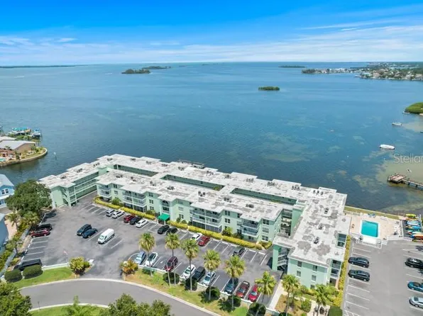 464 N Paula Dr APT 301, Dunedin, FL 34698