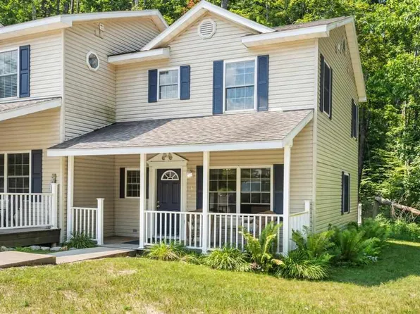 2447 Harbor Petoskey Rd, Petoskey, MI 49770