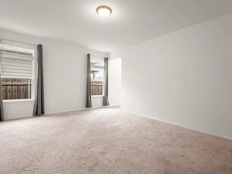 7404 Lowery Xing — Photo 17