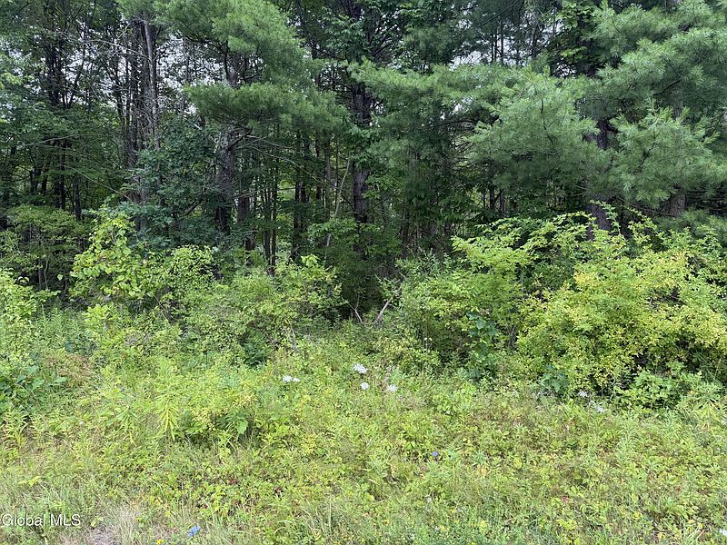 2nd image of L-15 New York 32 Lot 15