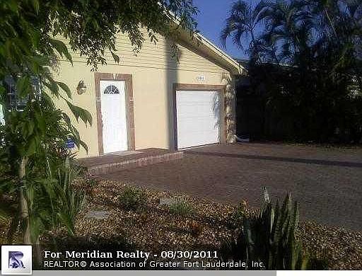 1st image of 3811 NE 15th Ave