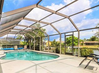 618 Archer Pkwy W, Cape Coral, FL 33904