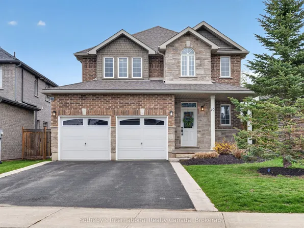 19 Garbutt Cres, Collingwood, ON L9Y 0H5