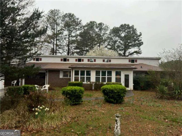 343 Academy Dr, Dallas, GA 30132