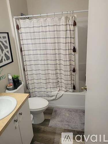 1st image of 2212 SE Maize St