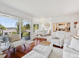 4181 W Lake Sammamish Pkwy SE APT B301, Bellevue, WA
