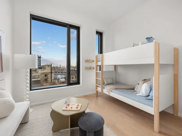 30 Front Street image 14 of 37