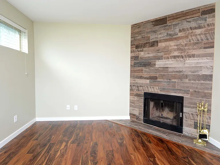 2111 Westlake Ave N #201 — Photo 13