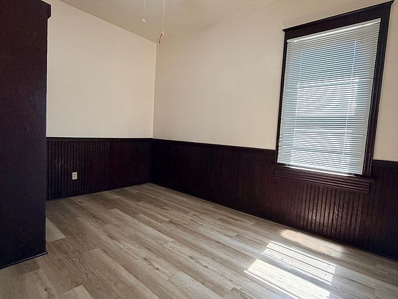 5th image of 809 Molalla Ave