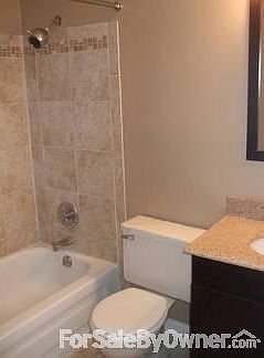 4th image of 3125 Royal Windsor Dr