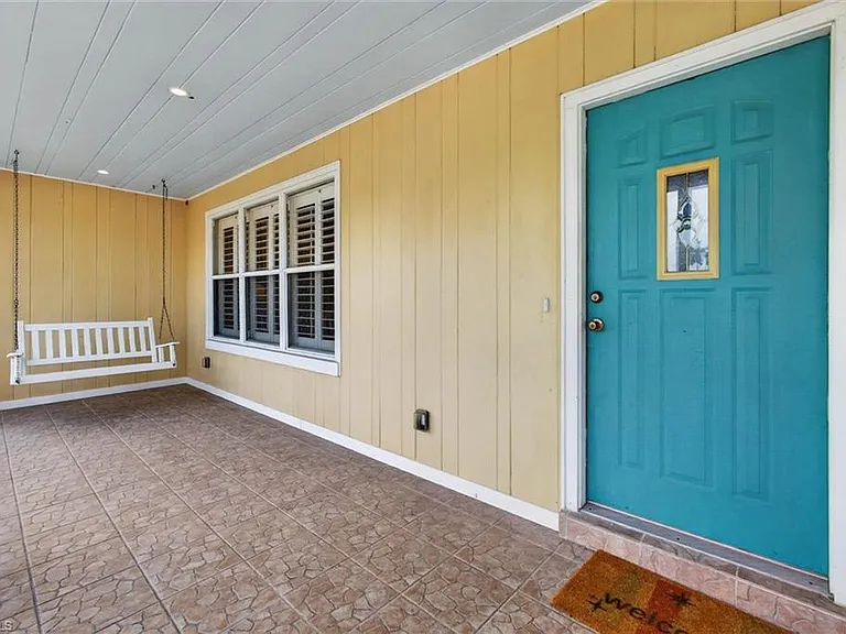 1420 Maravilla Ave — Photo 10