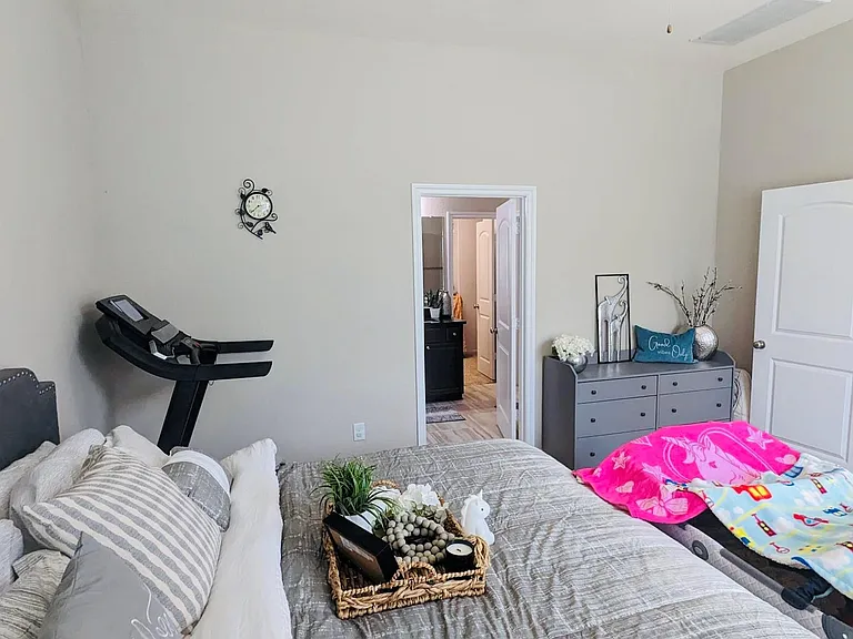 19619 Lake Bosque Dr — Photo 25