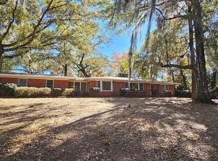 202 Squirrel Dr, Ozark, AL 36360