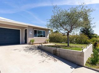 243 Rosebay Dr, Encinitas, CA 92024