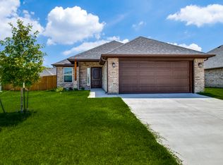 2810 Clover Dr, Sherman, TX 75092
