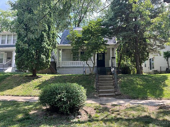 2nd image of 763 Greenlawn Ave