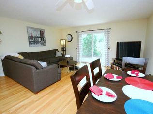 4 Smithfield Rd APT 12, North Providence, RI 02904