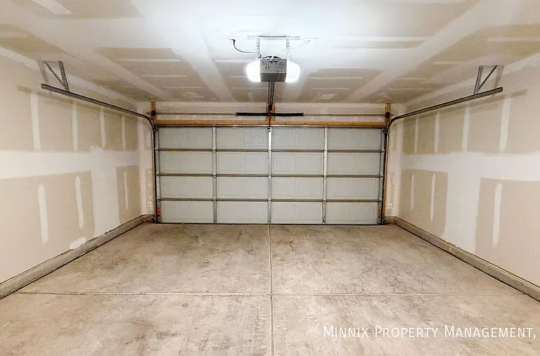 2161 Langford Ave — Photo 23