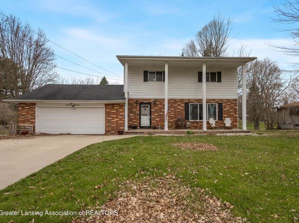 2683 Dellridge Dr, Holt, MI 48842