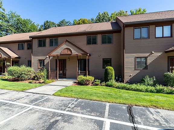 2nd image of 504 Eastview Drive #504