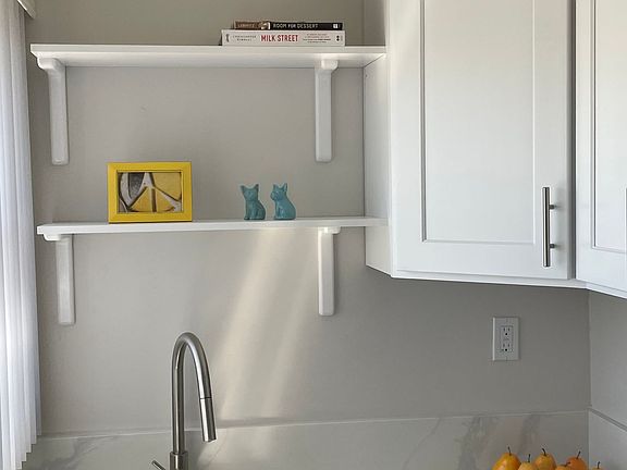 2nd image of 3811 W 54th St #15-1/4