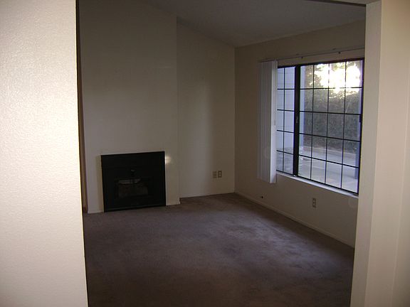 5th image of 43603 8th St E APT 2
