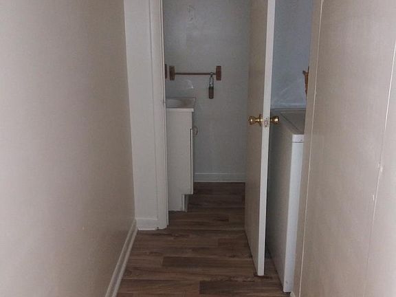 2nd image of 3065 Breslaw Ct