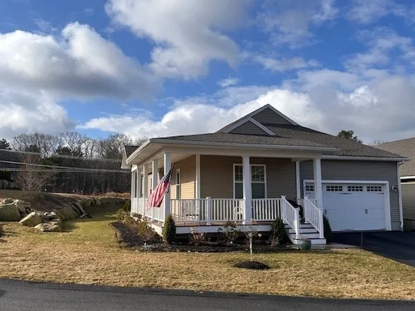 61 Spring Hill Dr #61, Uxbridge, MA 01569