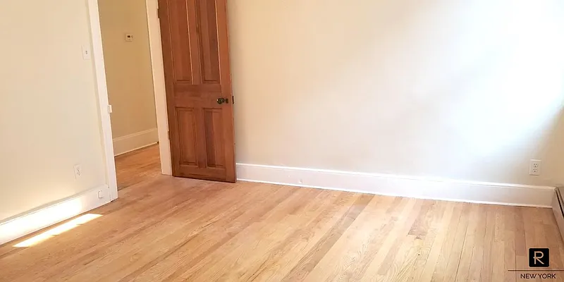 Rented by R New York | media 15