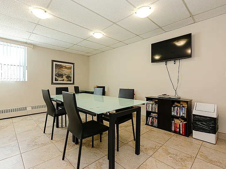 295 Lakeshore Dr — Photo 19