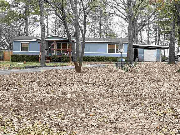 2nd image of 10689 Oak Hill Dr