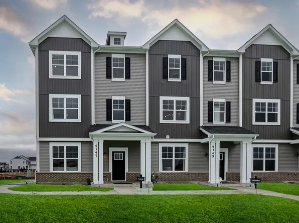 4517 Chelsea Manor Cir, Aurora, IL 60504