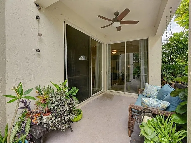 8171 Hampton Wood Dr — Photo 23