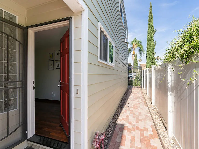 4656 Alabama St — Photo 24