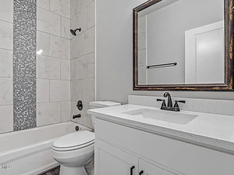6070 Zinc Hill St — Photo 22