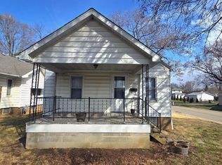 2360 S 9th St, Springfield, IL 62703