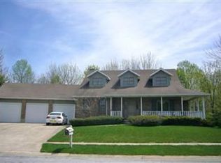 1143 E Parkwood St, Sidney, OH 45365