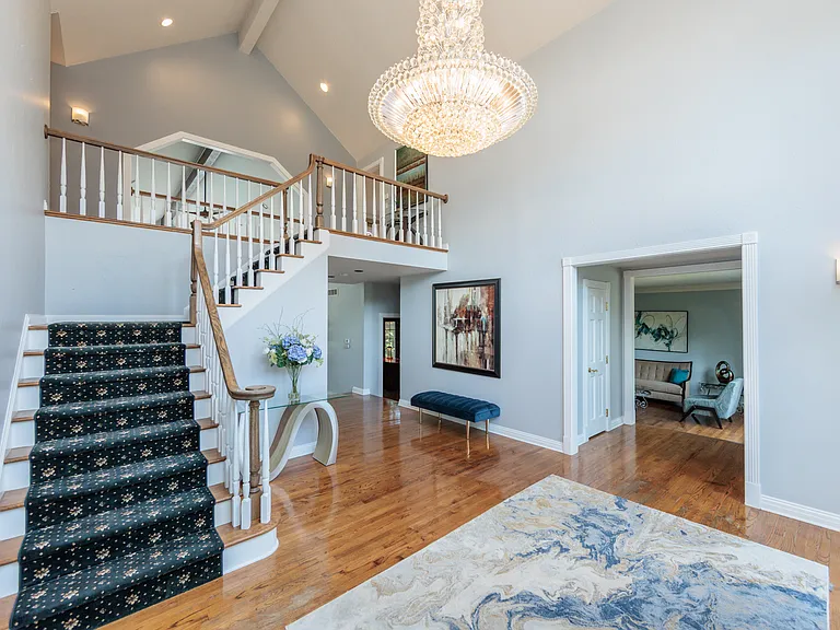 30 Cableknoll Ln — Photo 4